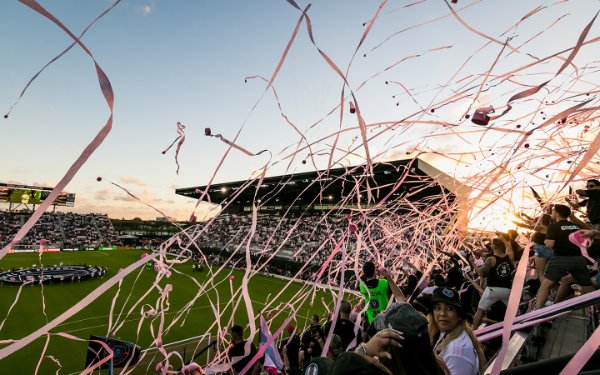 Coriandoli sui tifosi dell'Inter Miami CF