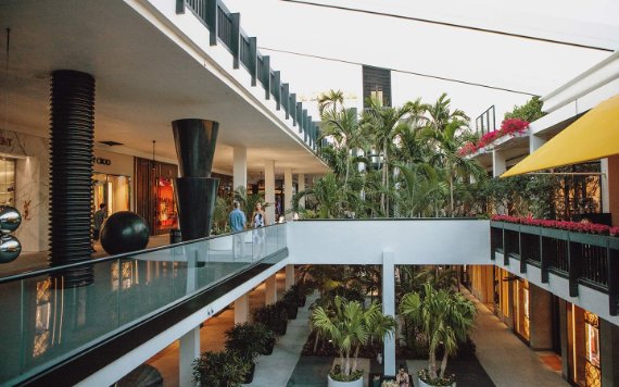 The Best Luxury Shopping in Miami - Aventura Mall