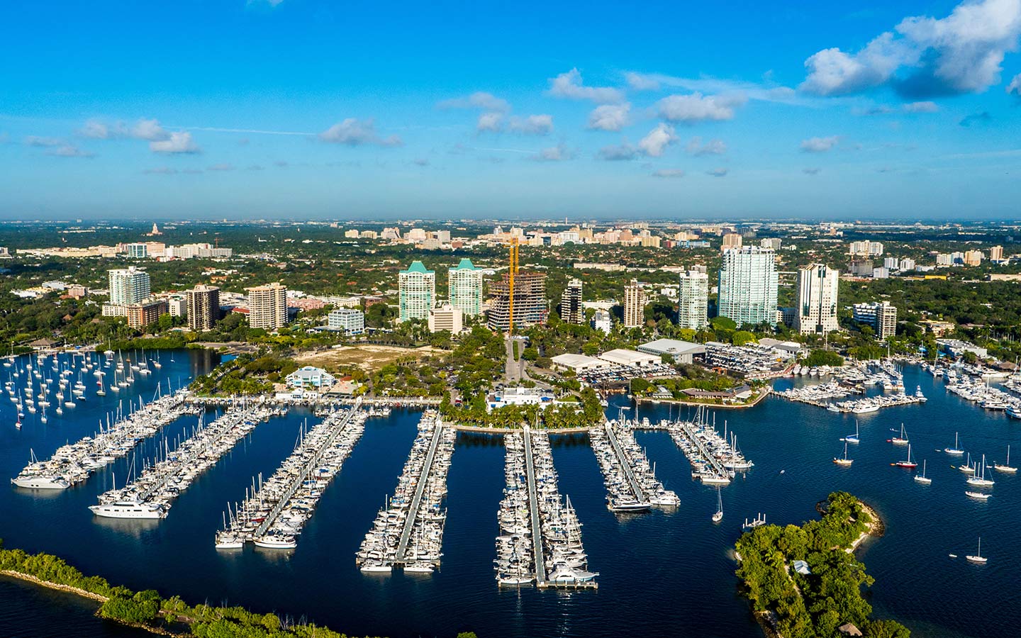 Besuch 9Coconut Grove Historische St Tten   Coconut Grove Marina City Aerial 1440x900.aspx