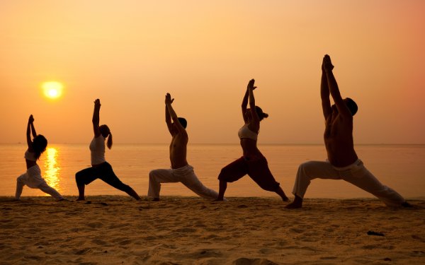 Delicie-se com o relaxamento com ioga no Beach