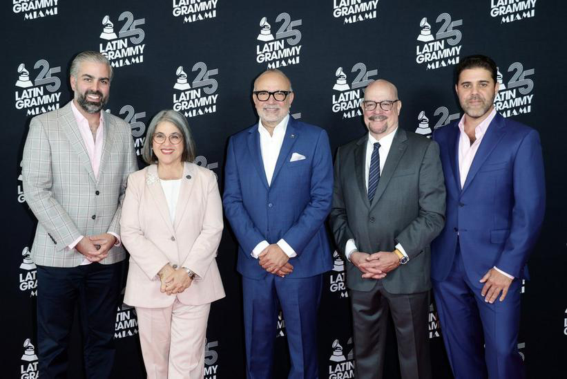 La alcaldesa Daniella Levine Cava en la conferencia de prensa de los Latin Grammy®