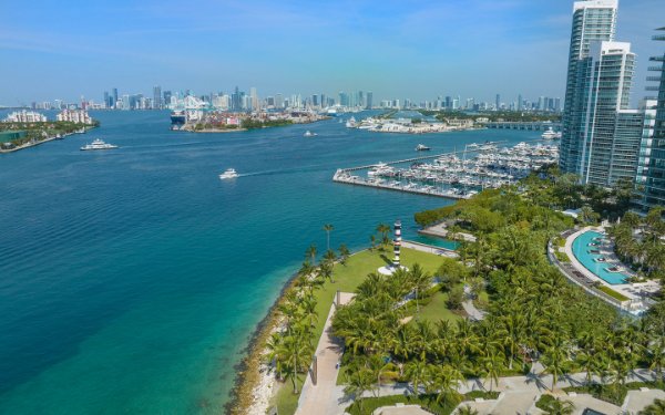 Vista aerea di South Pointe Park e l'oceano