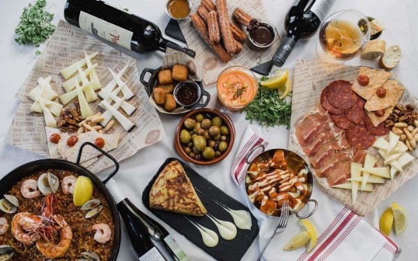 Tapas y paellas de Bulla Gastrobar