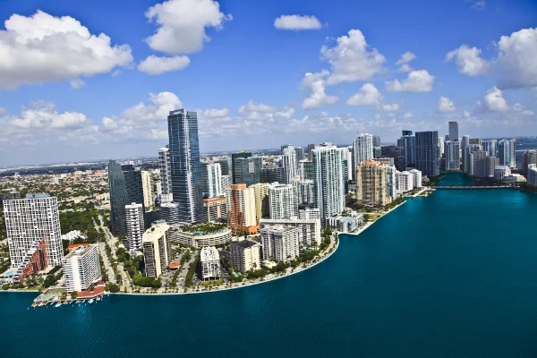 Vista di Brickell City Centre l'interno multilivello 