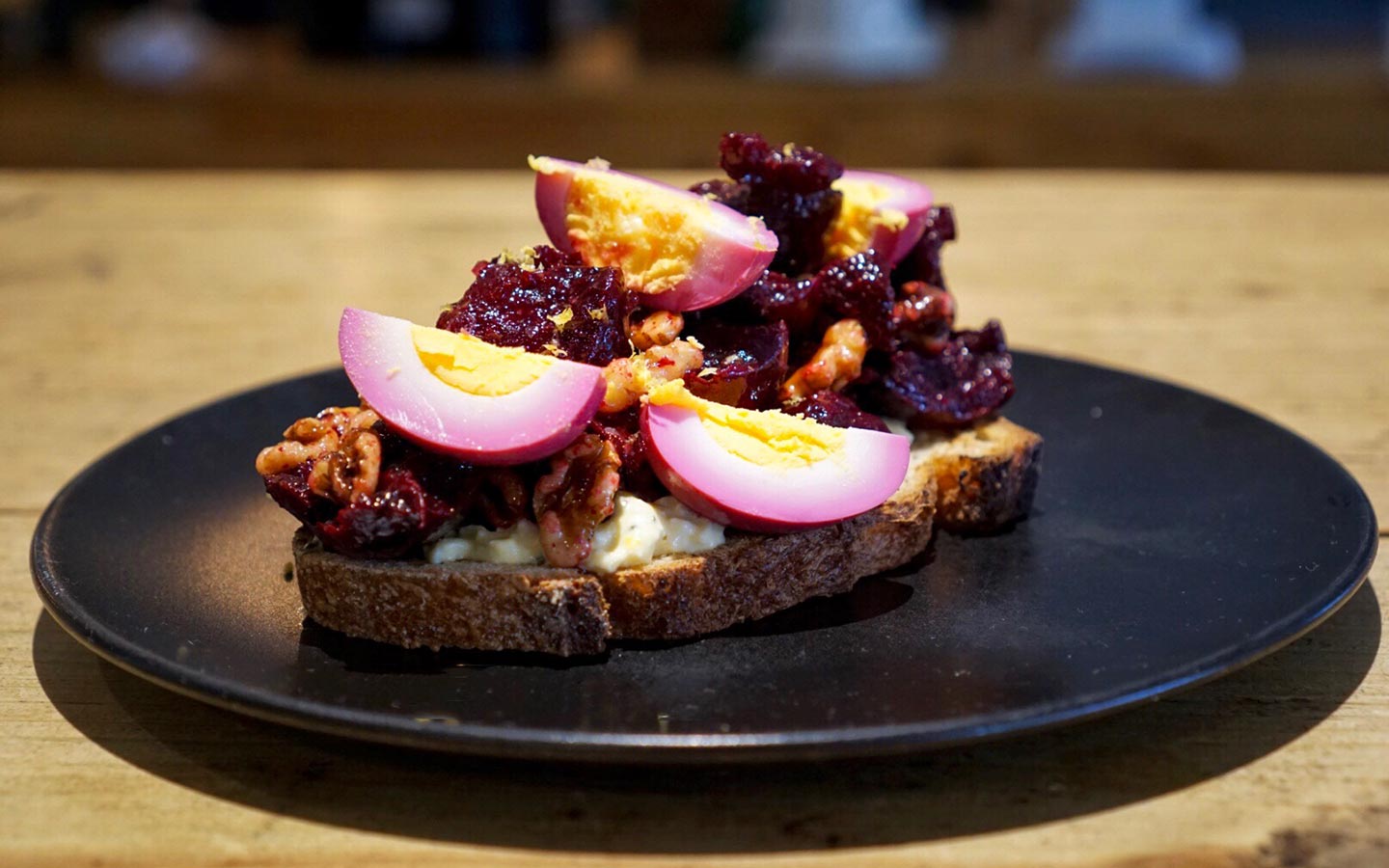 Threefold purple egg toast 1440x900